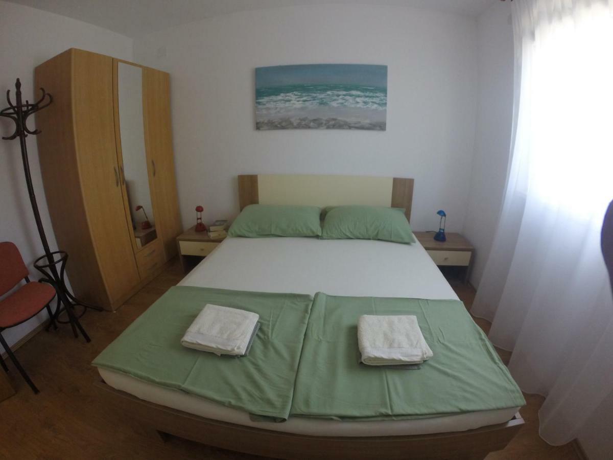 Apartments 4 Me Trogir Exterior photo